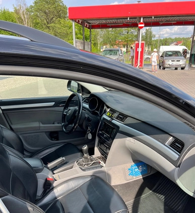 Skoda Superb cena 39000 przebieg: 356951, rok produkcji 2013 z Ząbki małe 232